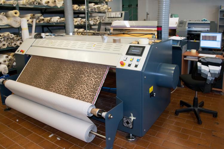 At Euphoric Colors, we also specialize in printing directly onto rolls of fabric 