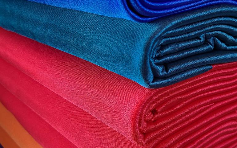hoosing the Right Fabric and Trim for Clothing Brand Development: A Guide for Euphoric Colors